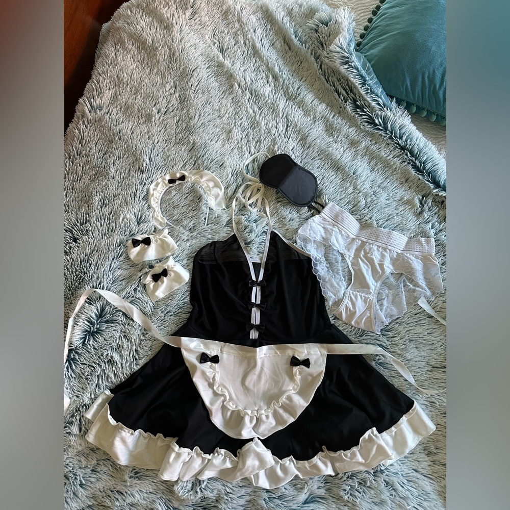 Black and White Maid Costume Set